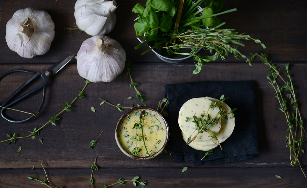 Beurre L Ail Et Aux Fines Herbes Natrel